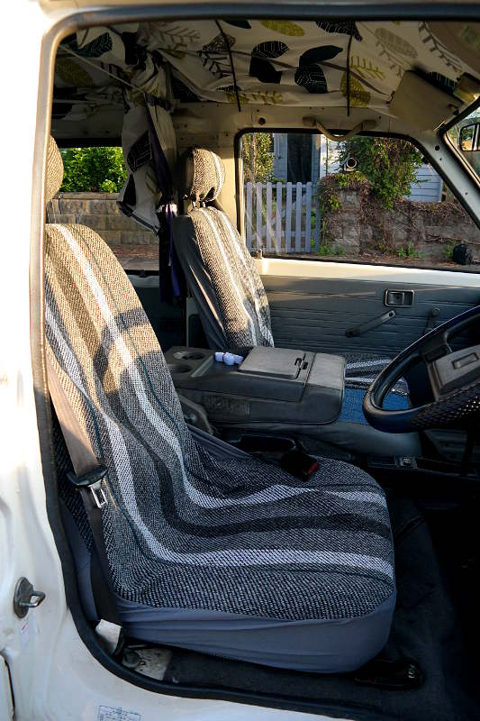 Neue Sitzbezüge machen gleich etwas her. :)