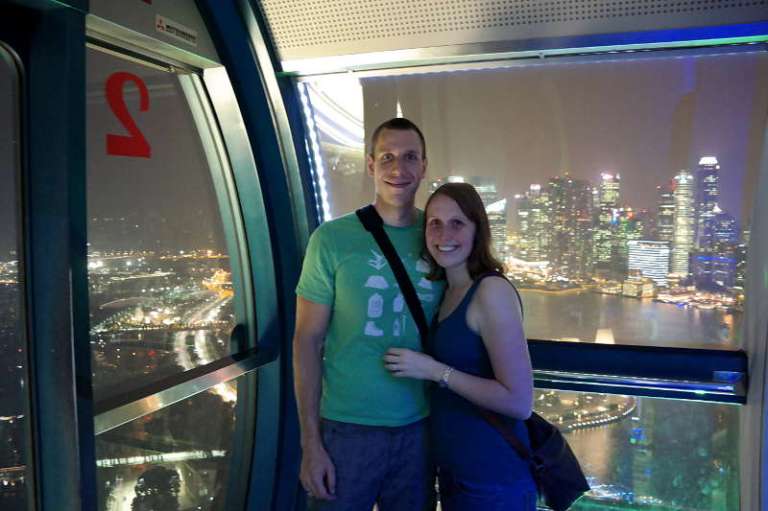 Jonas und Franzi im Singapur Flyer.
