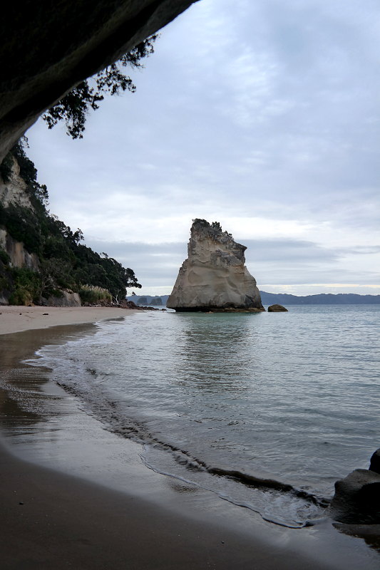 cathedral_cove_02