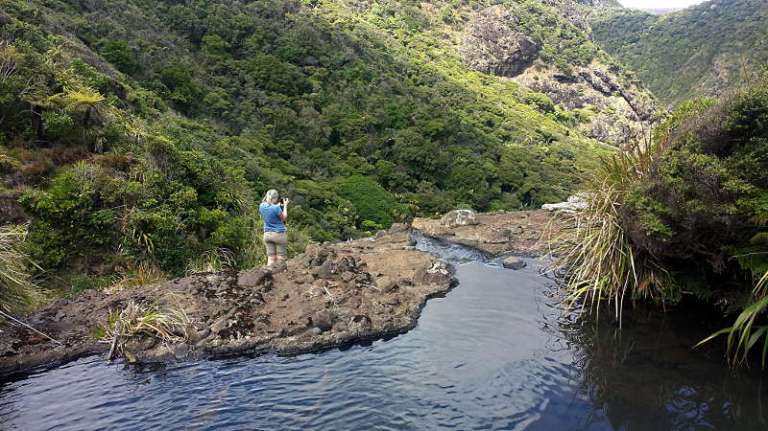 Franzi fotografiert am Abgrund
