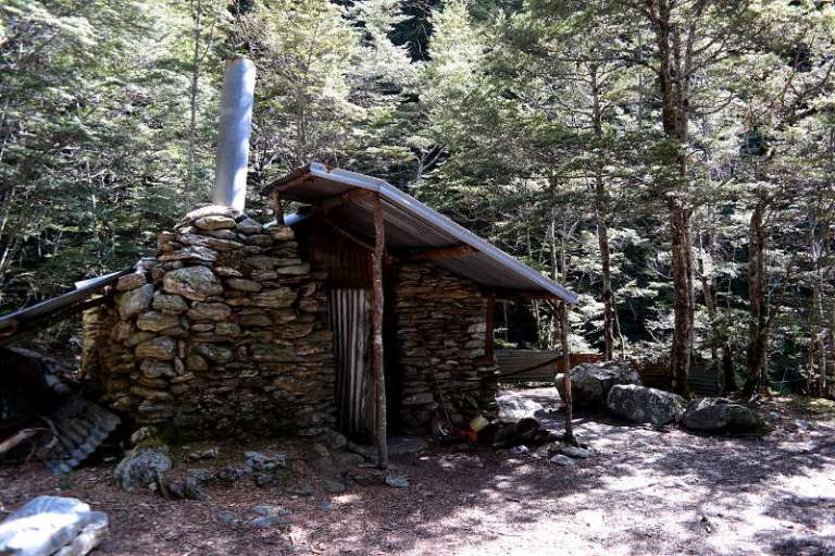 queenstown_gold_walk_01