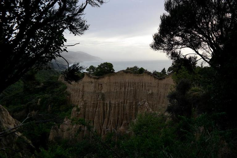 pinnacles_on_the_way_to_Kaikoura_02